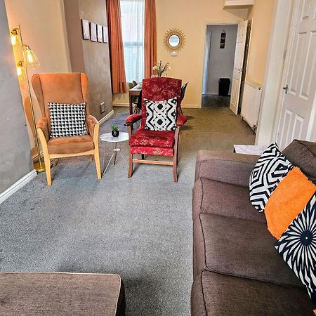 3 Bedroom-5 Beds Newland Ave King'S Palace Leisure-Contractor-Heart Of Hull Amenities Кингстон-апон-Халл Экстерьер фото