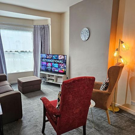 3 Bedroom-5 Beds Newland Ave King'S Palace Leisure-Contractor-Heart Of Hull Amenities Кингстон-апон-Халл Экстерьер фото