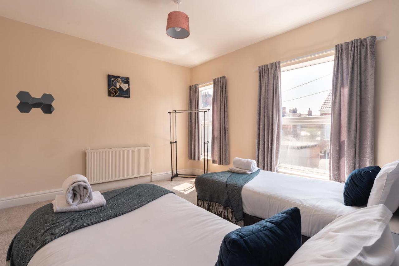 3 Bedroom-5 Beds Newland Ave King'S Palace Leisure-Contractor-Heart Of Hull Amenities Кингстон-апон-Халл Экстерьер фото