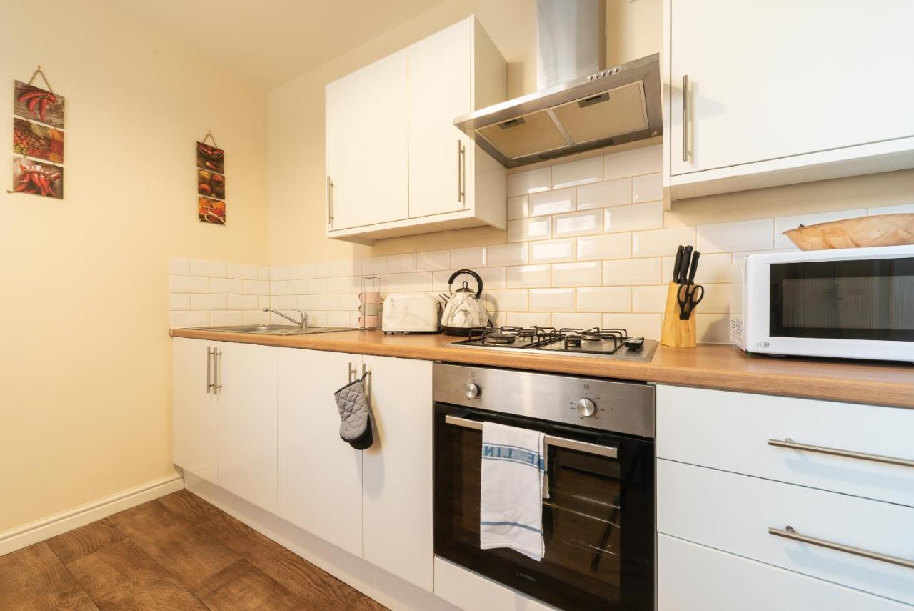 3 Bedroom-5 Beds Newland Ave King'S Palace Leisure-Contractor-Heart Of Hull Amenities Кингстон-апон-Халл Экстерьер фото